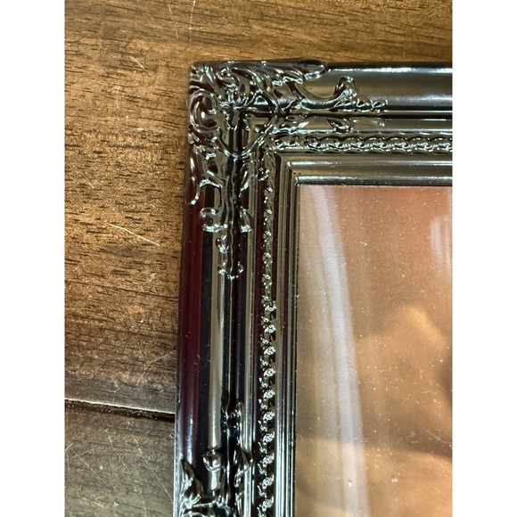 Set of 7 Halloween Scary Changing Portraits Haunted Wall Décor Frames (76) - Picture 6 of 12